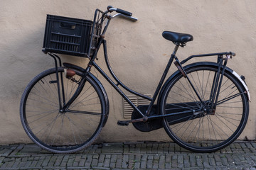 Fototapeta na wymiar Dutch bike in Utrecht with shopping basket
