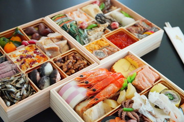 日本の伝統料理　お正月に食べるおせち料理