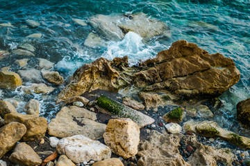sea to rocks shore