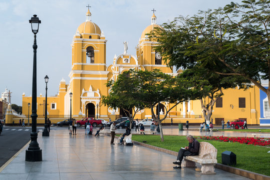 Trujillo, Peru: Cathedral church and the main square.