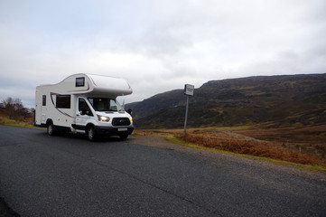 camping-car dans les highlands Ecossais