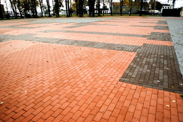 Pavement tiles - combined red and brown klinker tiles