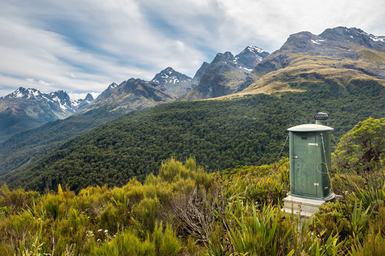 Remote toilet in New Zealand&rsquo;s Humboldt Mountains along the famous Routeburn Track