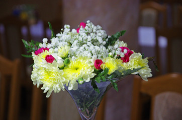 Bukiet kwiatów na przyjęcie