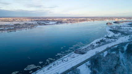 Obraz premium View of the nizhnevolzhskaya embankment in Nizhny Novgorod in the winter