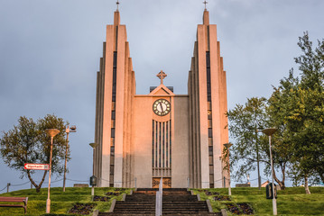 Obraz premium Front view of Akureyrarkirkja church in Akureyri city, Iceland