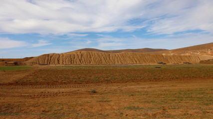 Fototapeta na wymiar Beautiful view arid hills in Fuerteventura, Canary Islands