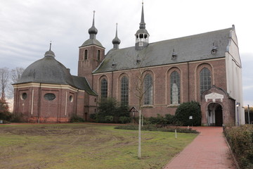 Blick auf die Klosterkirche von Kloster Kamp in Kamp-Lintfort