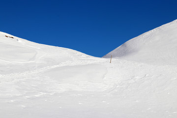 cima dolomiti innevata