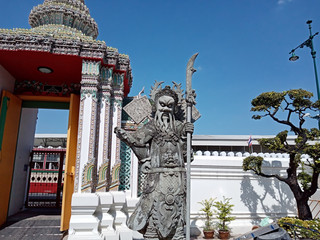 Giants of the front