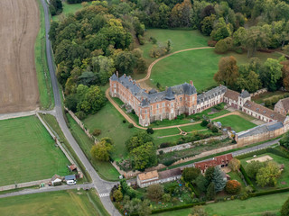Fototapeta na wymiar vue aérienne du château de Louye en Eure-et-Loir en France