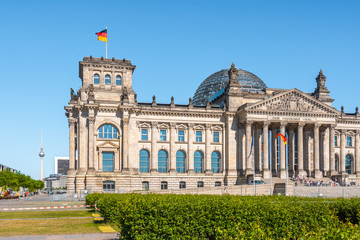 Reichstag Building in Berlin with a view of the Berliner Fernsehturm (Berlin TV Tower) in the background © Simon