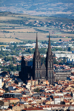 Panoramic view of the city of Clermont-Ferrand with its cathedral