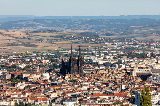 Panoramic view of the city of Clermont-Ferrand with its cathedral