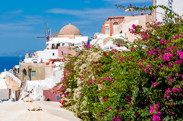 Streets of Oia village, Santorini, Greece