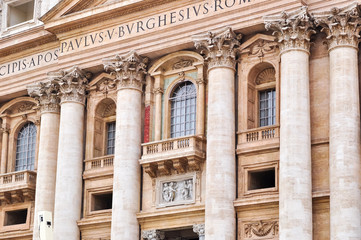 Fototapeta na wymiar St. Peter's Basilica facade on St. Peter's square in Vatican