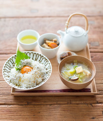 シラスご飯の朝ごはん