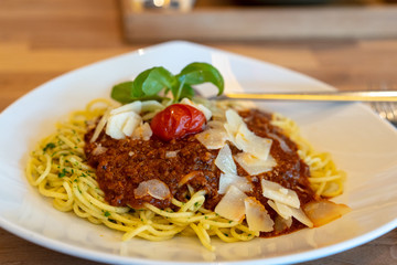 Ein Teller Spaghetti Bolognese