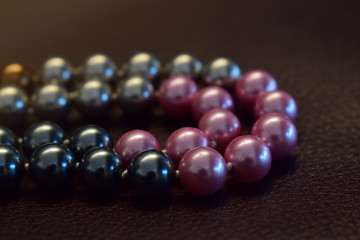 Pearl necklace It is a beautiful necklace in many colors.