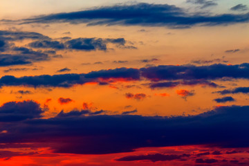 Fototapeta premium orange sunset sky with clouds. beautiful nature background