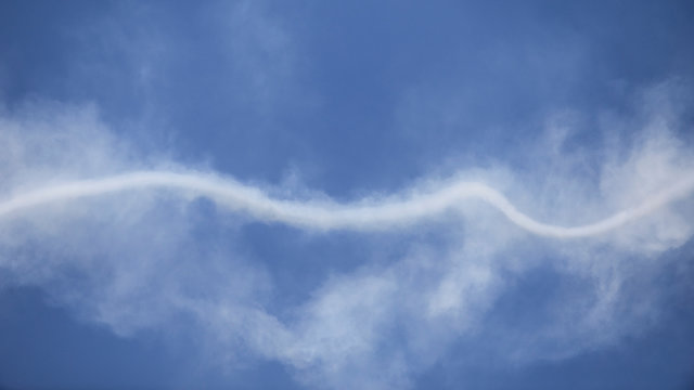 Vapour trails from aircraft