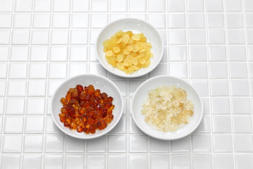 chinese dessert tong sui(Sweet Soup)ingredients ; peach gum, snow swallow and saponin rice