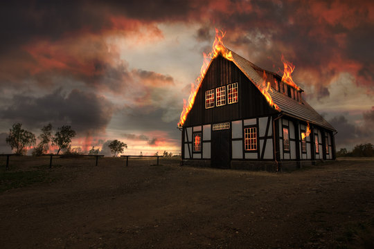 Haus brennt