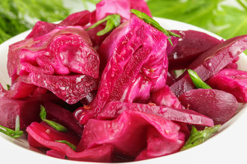 Fermented cabbage with beets and green onions