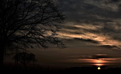 Fototapeta na wymiar Dynamischer Sonnenuntergang