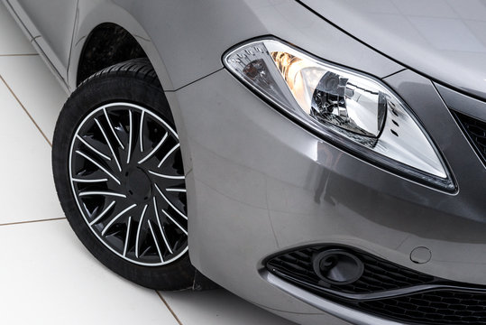 head light  car front and tyre