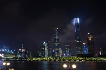 Obraz na płótnie Canvas Guangzhou, China city skyline panorama over the Pearl River. 