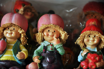 Thai wooden dolls