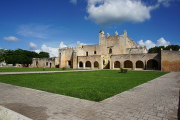 Convent of San Bernardino de Siena, Vallavolid, Mexico