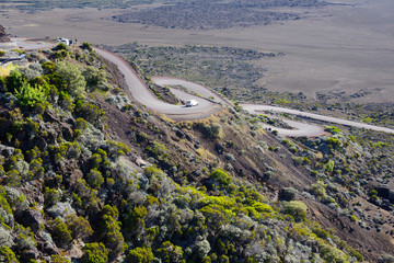 route en lacets à plaine des sables (ïle de La Réunion)