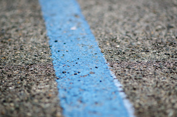 Paid parking, blue lines. Parcheggio, linee blu.