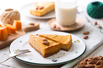 appetizing pumpkin cheesecake