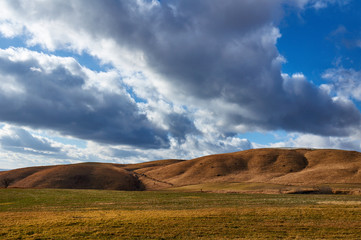 山の風景。熊本県、ヒゴタイ公園。