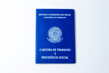 Carteira de Trabalho Brasileira, CLT, INSS, FGTS, no fundo branco, centralizado 
