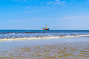 Krabbenkutter am Strand von Sankt Peter-Ording