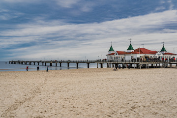 Seebrücke Ahlbeck (Usedom) im Winter
