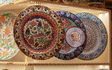 Classical Turkish ceramics on the market