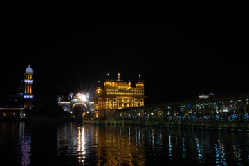 Fototapeta na wymiar Golden Temple in Amritsar