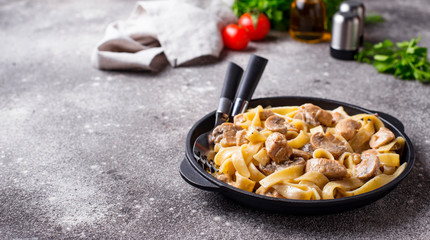 Pasta with chicken and mushroom