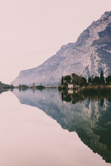 Obraz premium Italian Dolomites Lake in Trentino Alto Adige (riflessi sul lago, Dolomiti Italiane)