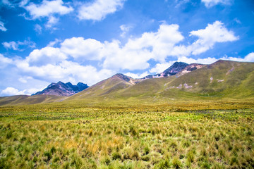 Fototapeta premium Beautiful landscapes on the road between Puno and Cosco , Peru.