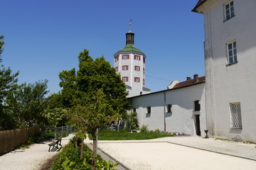 Fototapeta na wymiar Stadtmauer und Unteres Tor in Günzburg