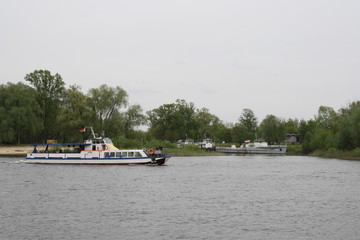 Fototapeta na wymiar boat on the river Sozh