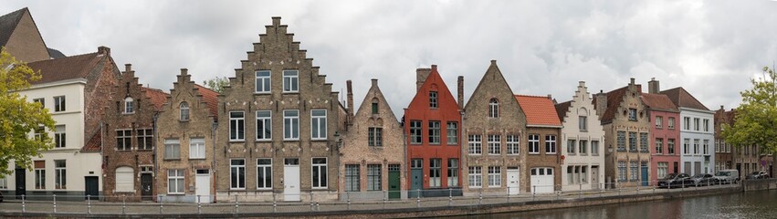 Fototapeta na wymiar Blick von der Langerei zur Potterierei in Brügge, Belgien
