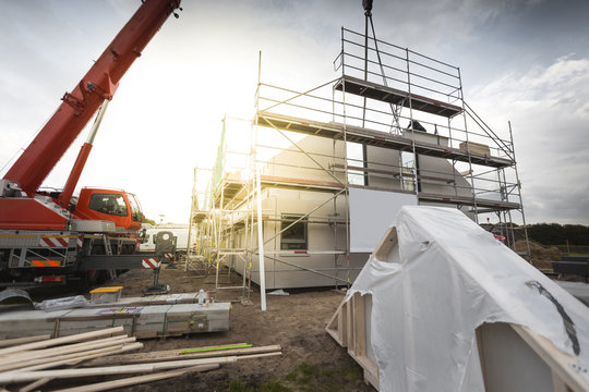 Construction of a Single Family Home with the Help of a Crane