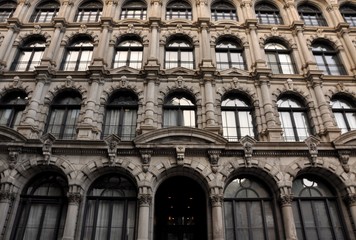 Fototapeta premium facade of an old building